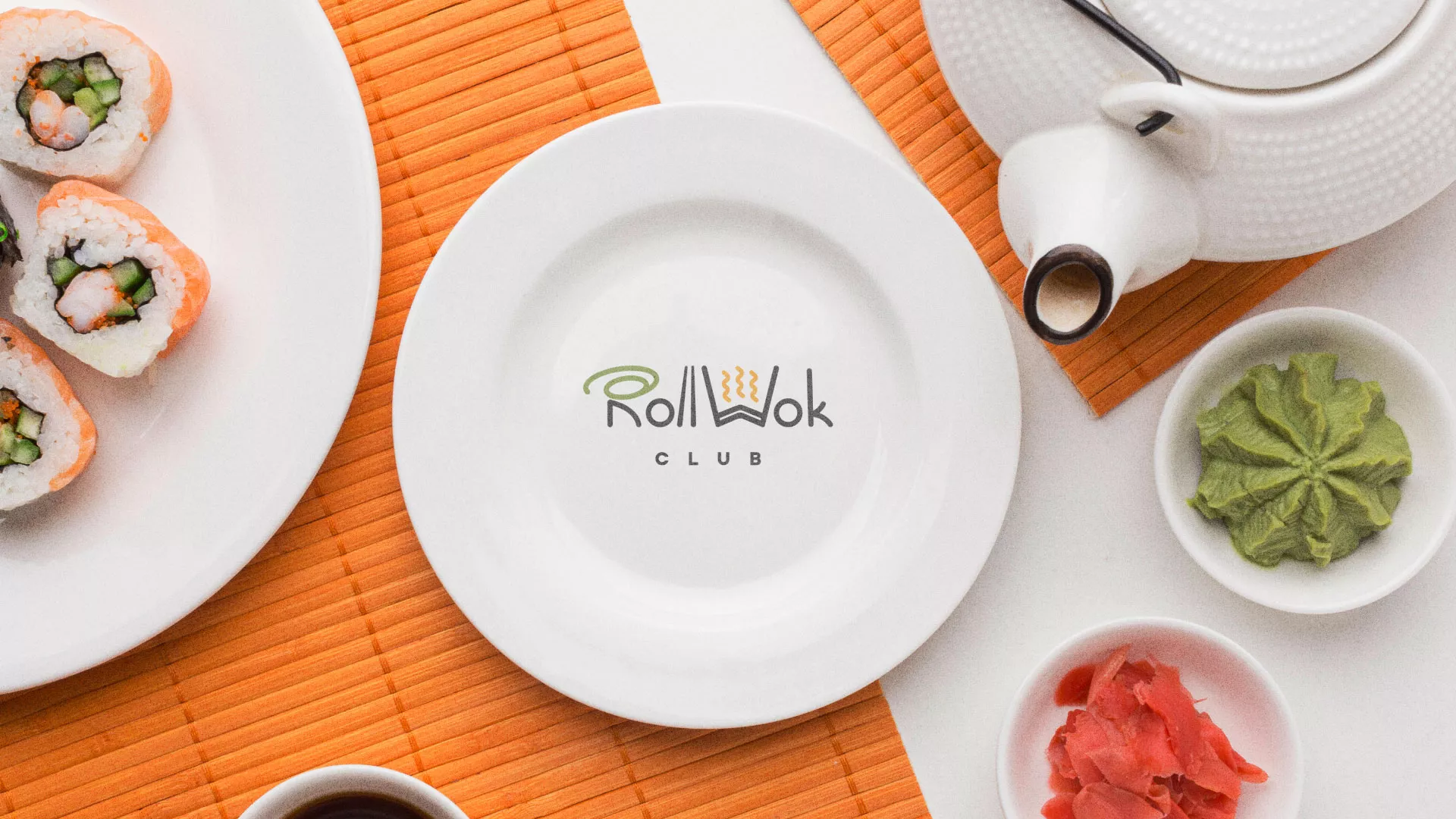 Разработка логотипа и фирменного стиля суши-бара «Roll Wok Club» в Ноябрьске